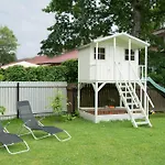 Pensionat With Free Parking 4*