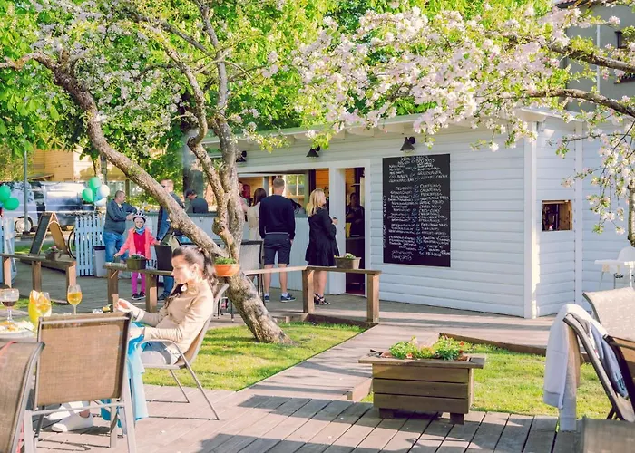 Guest house With Free Parking