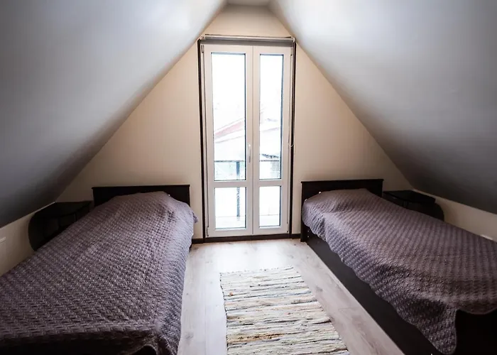 With Free Parking 4*