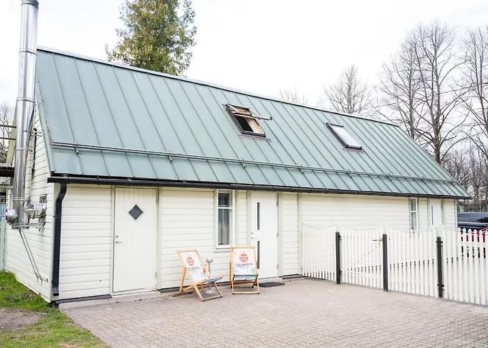 With Free Parking Guest house