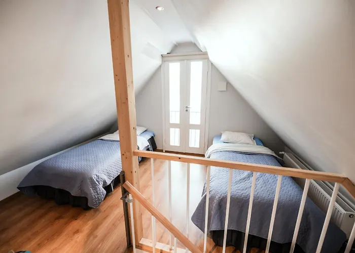 With Free Parking Guest house