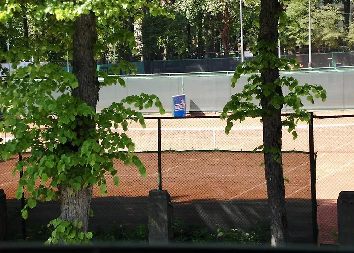 Guest house With Free Parking